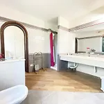 Pensionat Relais Casale Il Poggetto Paola By Zoom In Earth