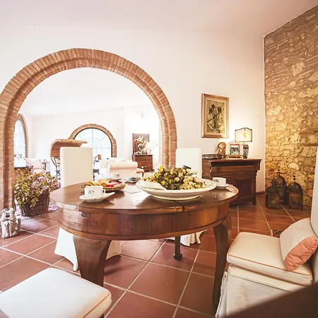 Relais Casale Il Poggetto Paola By Zoom In Earth Vendégház Cecina