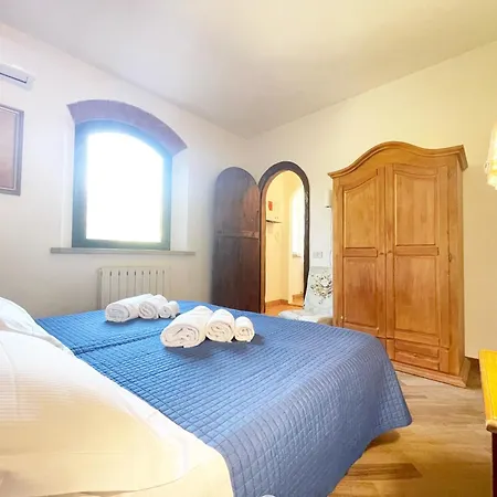 Relais Casale Il Poggetto Paola By Zoom In Earth Vendégház